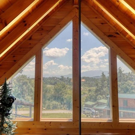 A Stone'S Throw Cabin Pigeon Forge Exterior photo