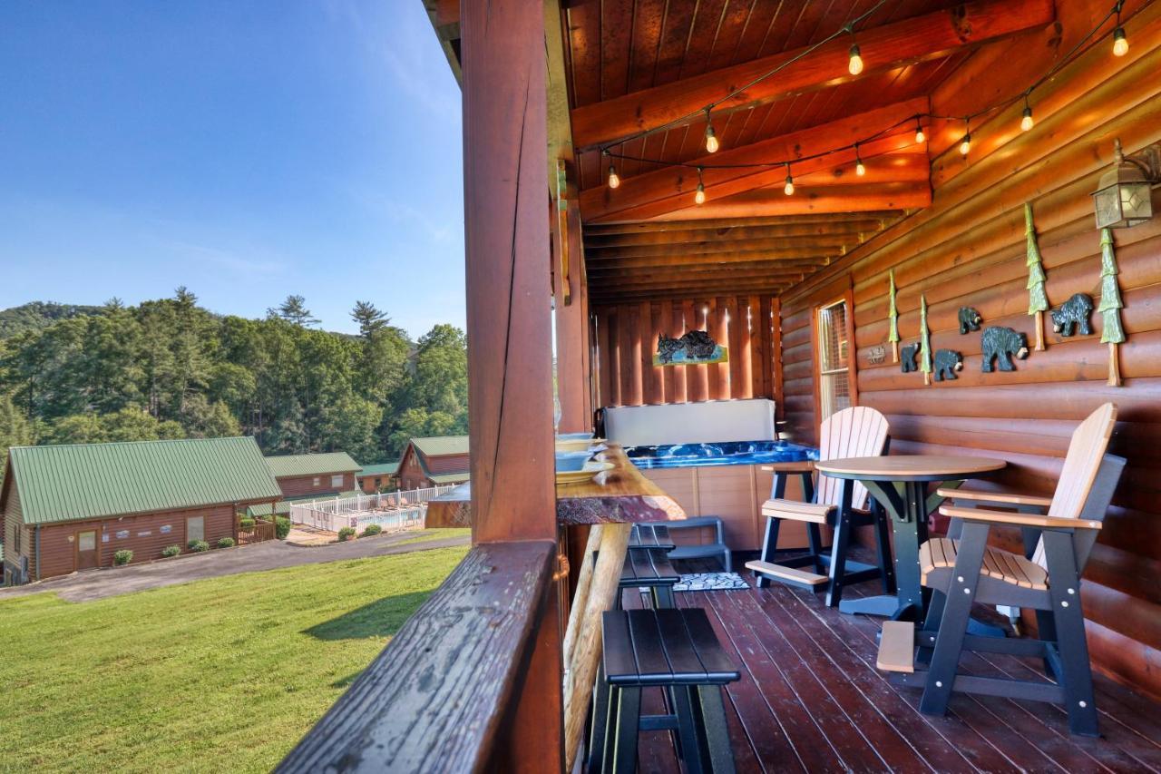 A Stone'S Throw Cabin Pigeon Forge Exterior photo