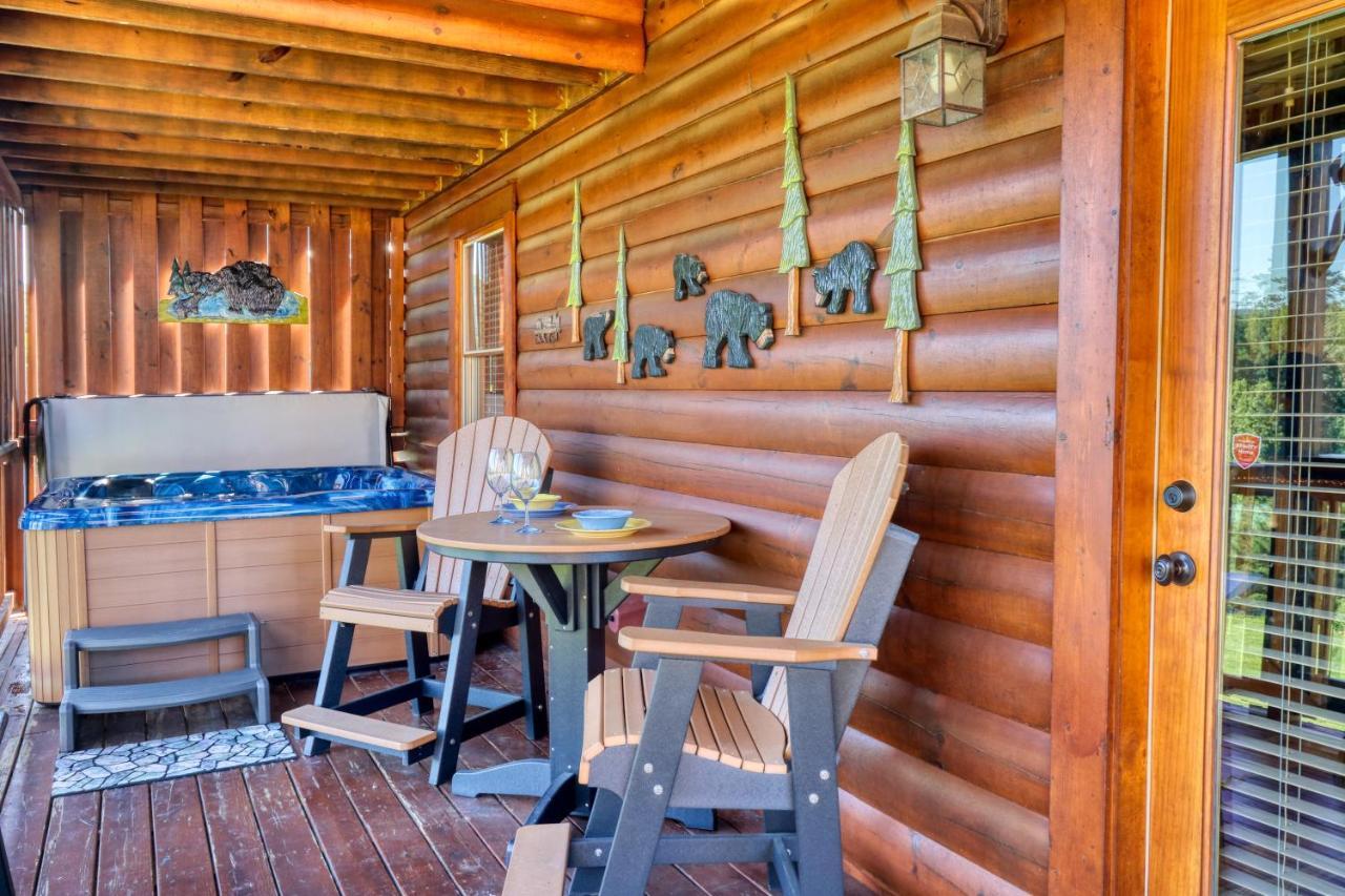 A Stone'S Throw Cabin Pigeon Forge Exterior photo