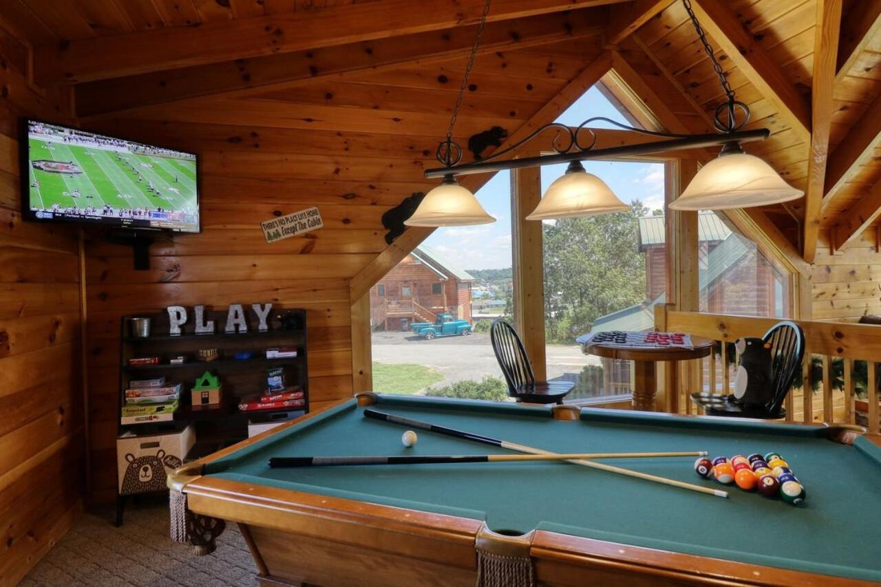 A Stone'S Throw Cabin Pigeon Forge Exterior photo