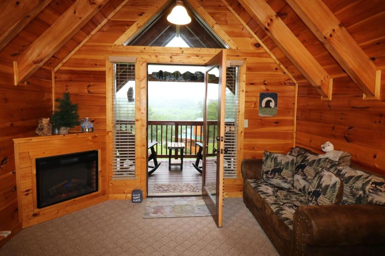 A Stone'S Throw Cabin Pigeon Forge Exterior photo